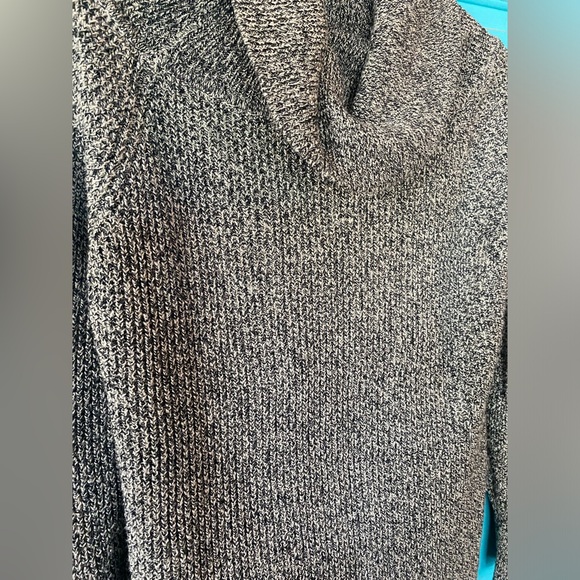 Alya Sweater M Excellent Vintage Condition Cowel Turtleneck Collar Cozy Comfort - Picture 3 of 8